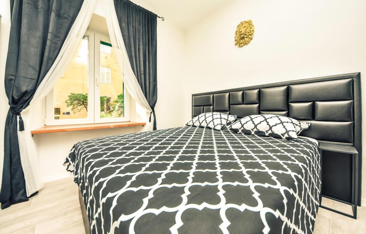 Luxury Heritage Apartment Zara Antica Eksteriør billede
