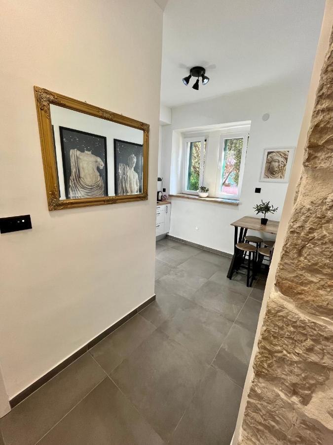 Luxury Heritage Apartment Zara Antica Eksteriør billede