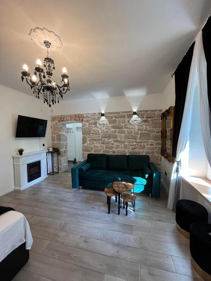Luxury Heritage Apartment Zara Antica Eksteriør billede